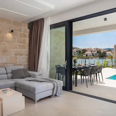 Pepera Villa *