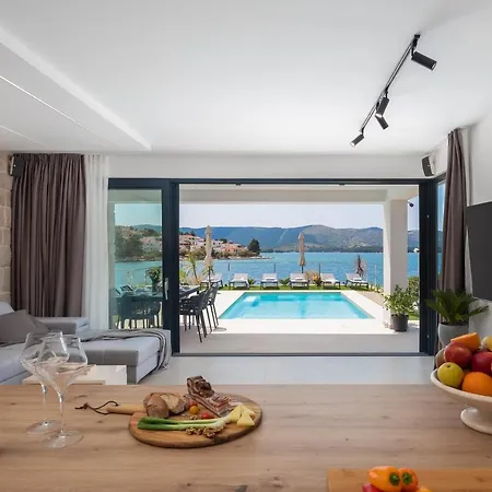 Pepera Villa *